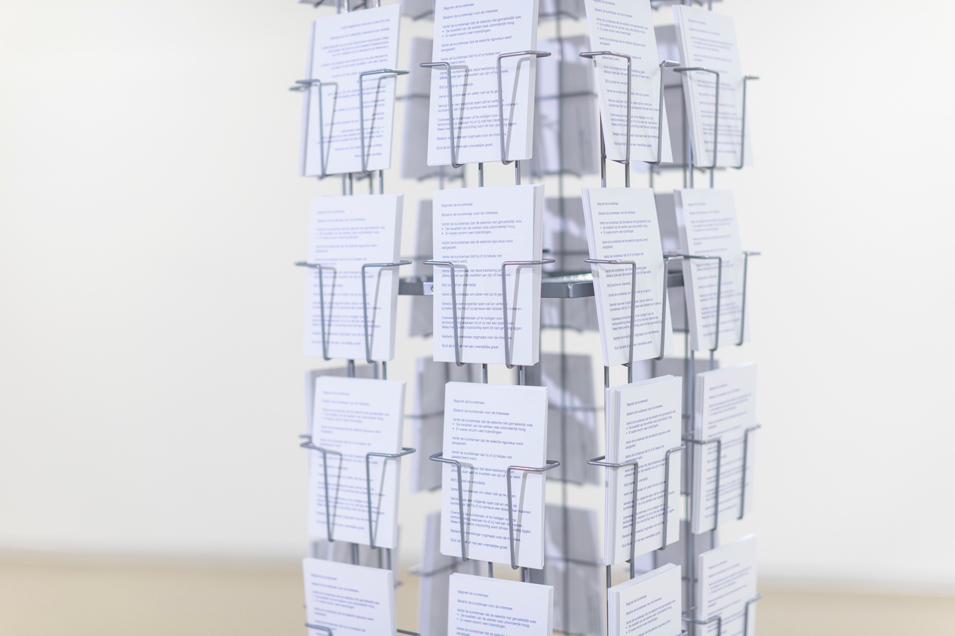 Manual: how to neatly reject an artist at an open call, Biënnale van ideeën, cc De Steiger, Menen, 2024.